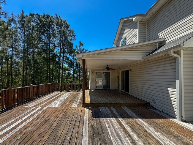 Building Photo - Spacious 4 Bed 2.5 Bath Home in Carolina Lakes