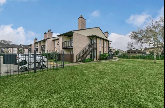 Building Photo - 1500 Bay Area Blvd