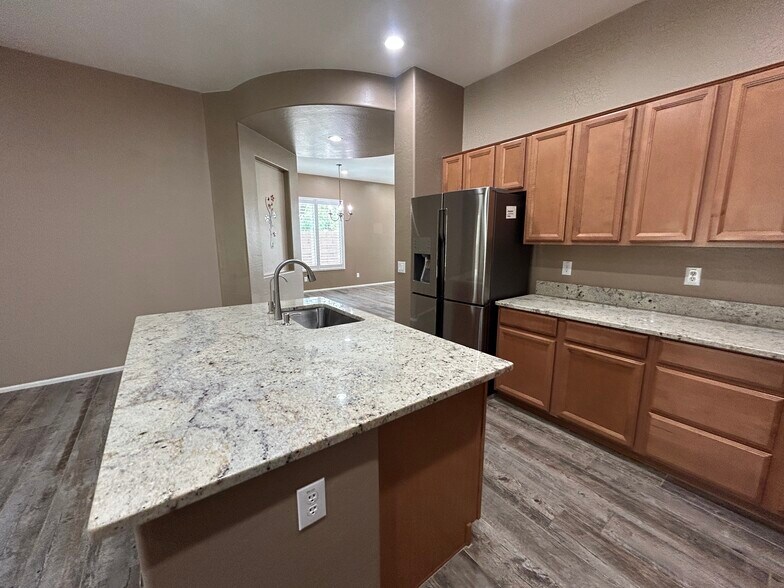 Building Photo - 6234 S Twilight Ct