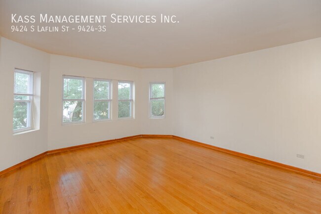 Building Photo - 9424 S Laflin St