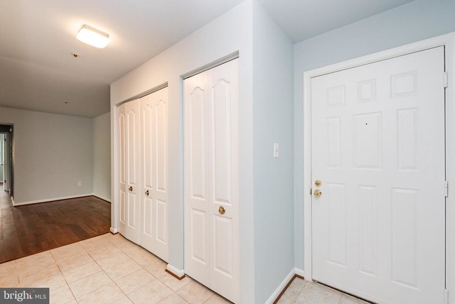 Building Photo - 8352 Montgomery Run Rd