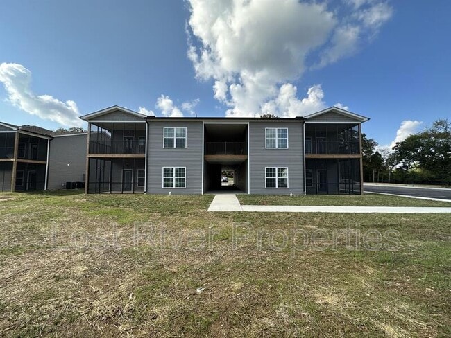 Building Photo - 4496 Wilford Ln