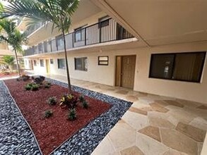 Building Photo - 8040 Hampton Blvd