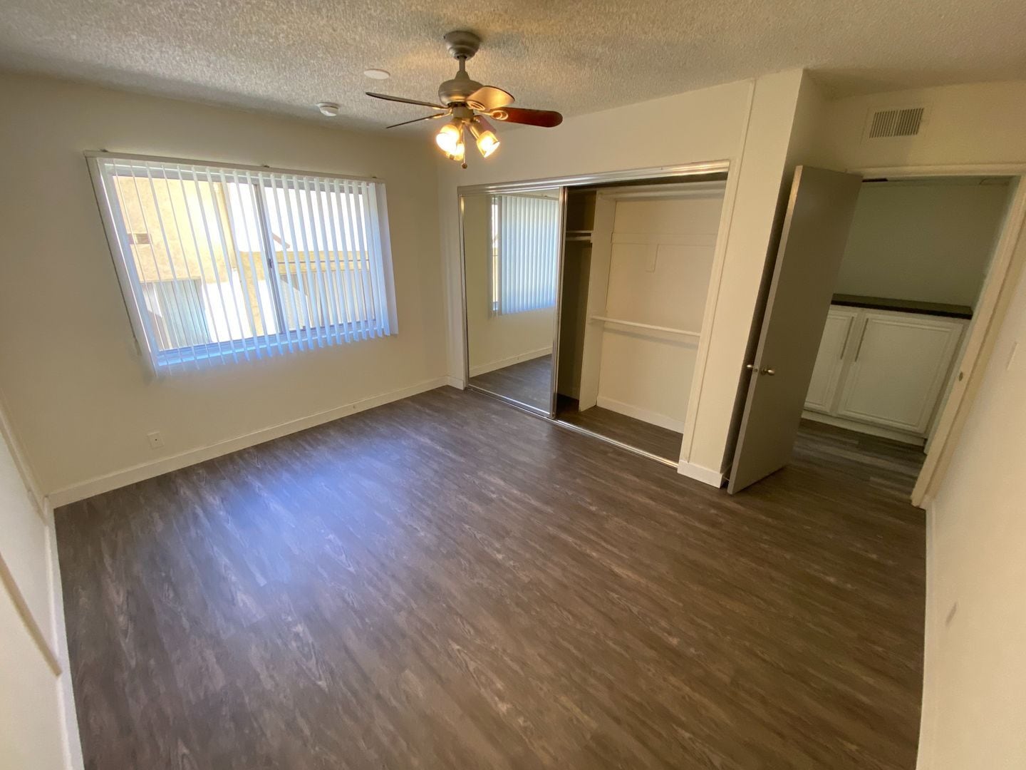 Building Photo - 1444 Centinela Ave