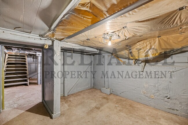 Building Photo - 1501 S Walnut St