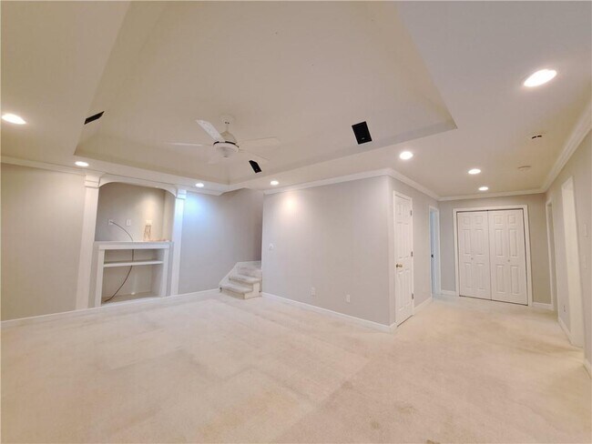 Building Photo - 2242 Lenox Walk NE