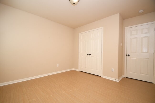 Building Photo - 10015 Bitternut Hickory Ln