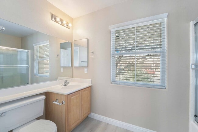 Building Photo - Gorgeous Mountains Edge Pool Home For Rent !