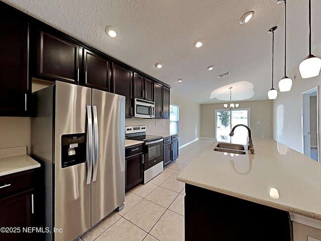 Building Photo - 1865 Woodland Glen Road