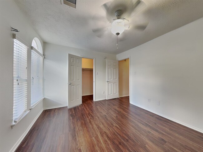 Building Photo - 19715 N Village of Bridgestone Ln