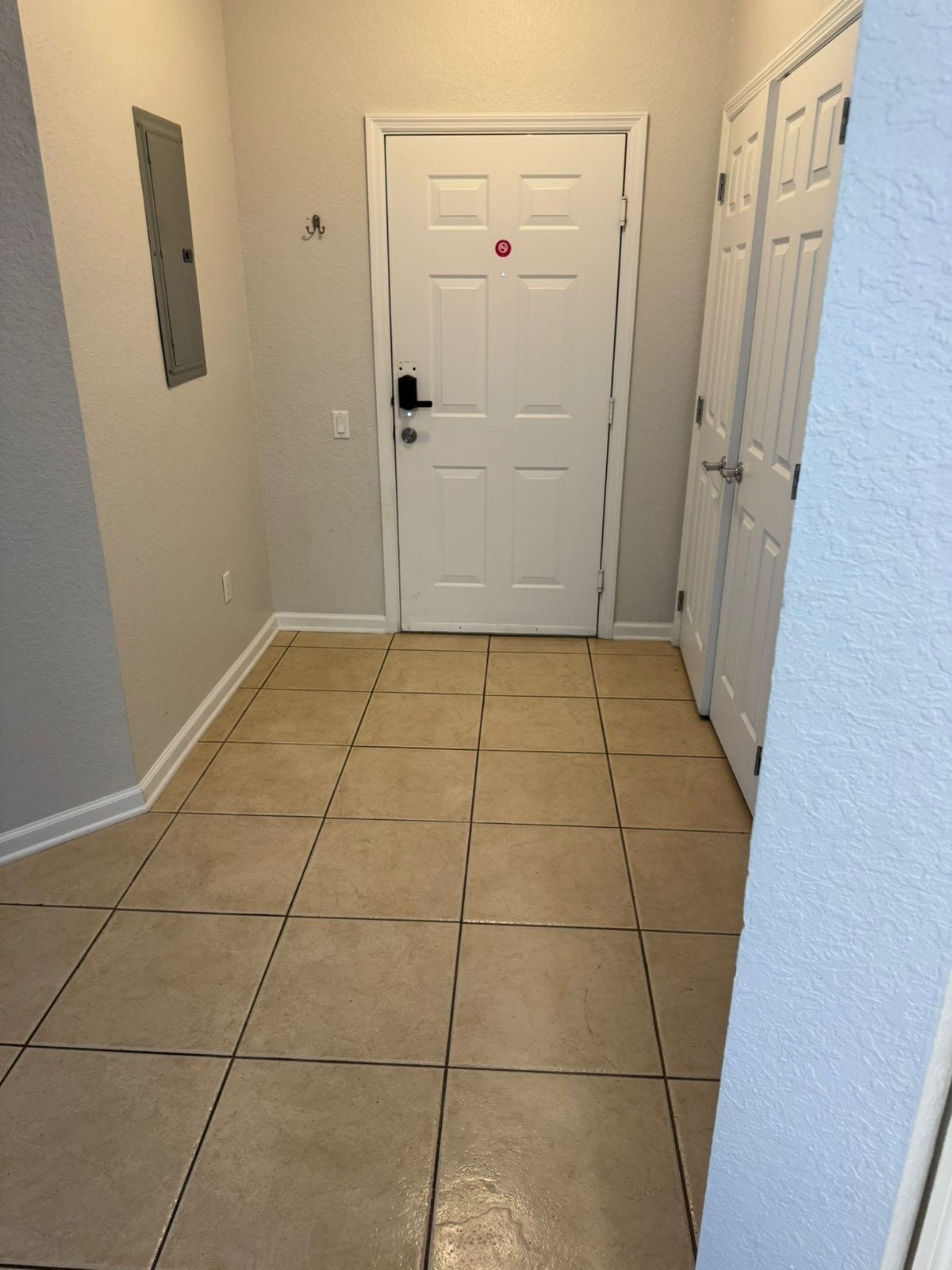 Building Photo - 4114 Breakview Dr