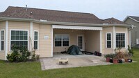 Building Photo - 409 Arecales Dr