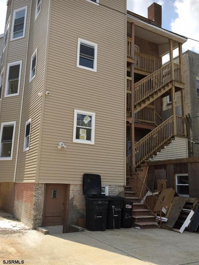 Building Photo - 21 S Bartram Ave