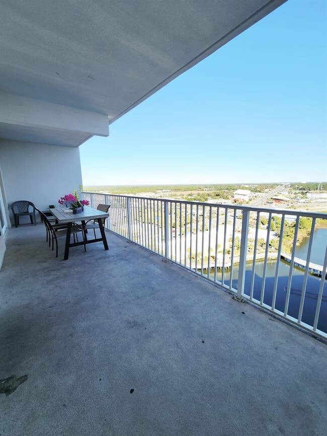 Building Photo - 102 Gulfside Ct