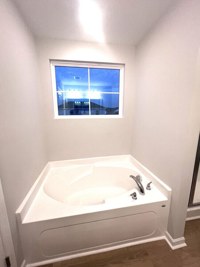 Building Photo - Available Now!