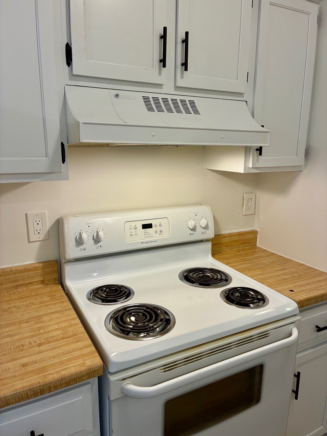 Building Photo - 3408 SW Burnett Rd