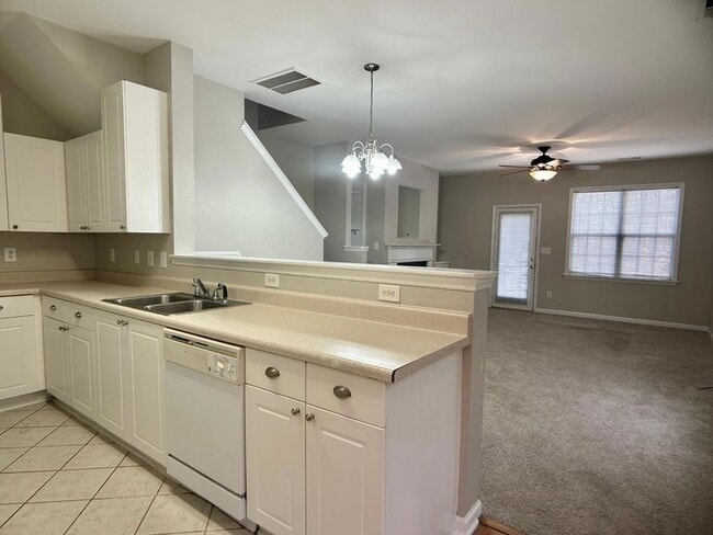 Building Photo - 157 Woodson Dr