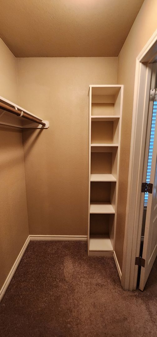 Building Photo - Beautiful 2 bed/2 bath near Clear Creek