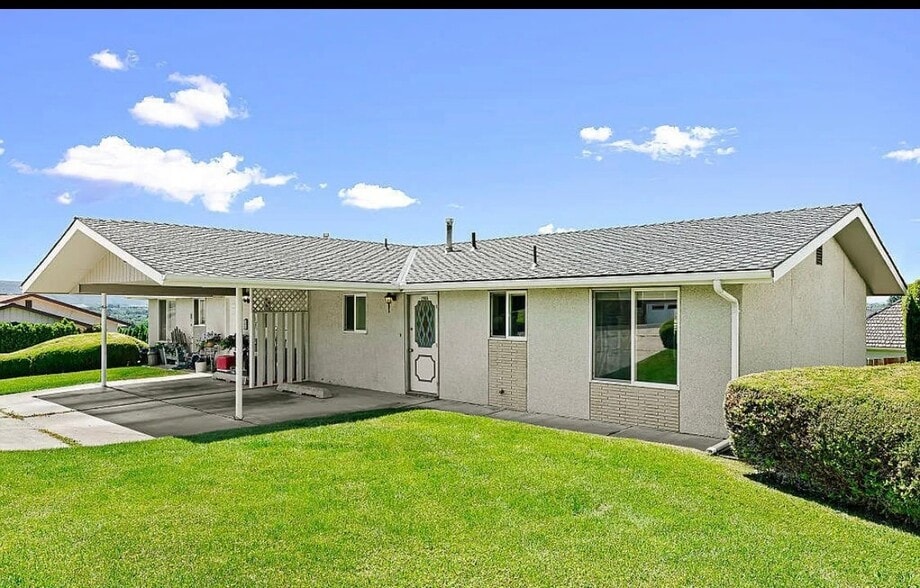 Building Photo - 206 N 72nd Ave