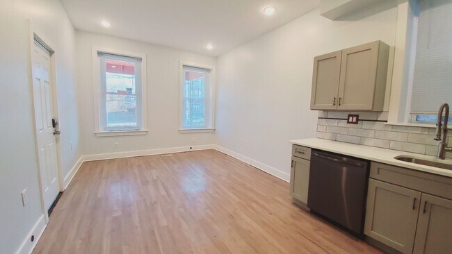 Building Photo - 4131 W Girard Ave