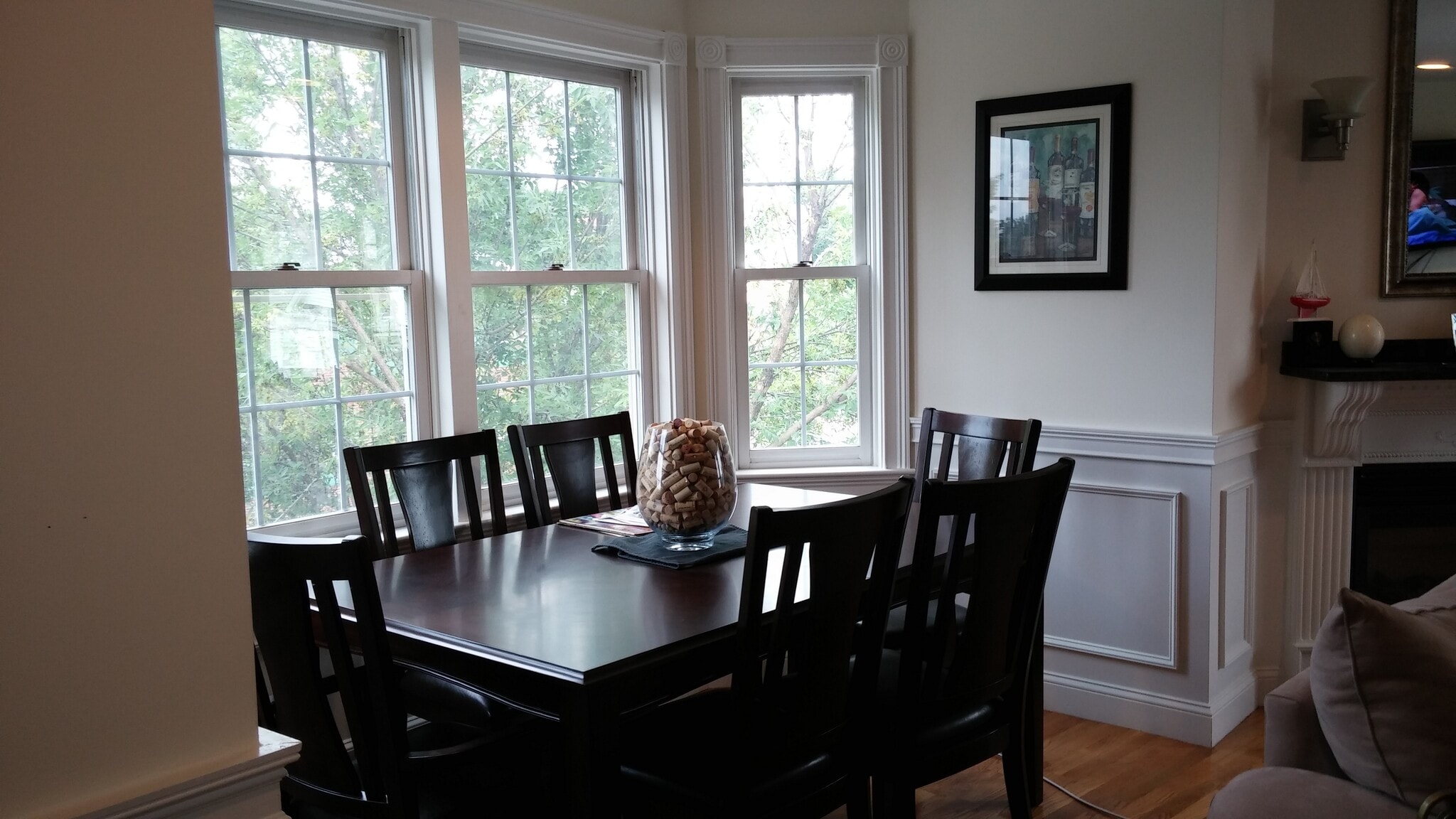 Dining area - 1328 Broadway