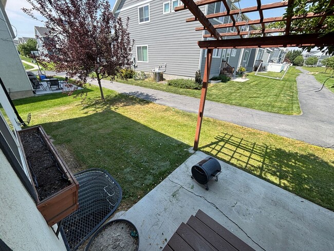 Building Photo - 5169 E Moonlight Ln