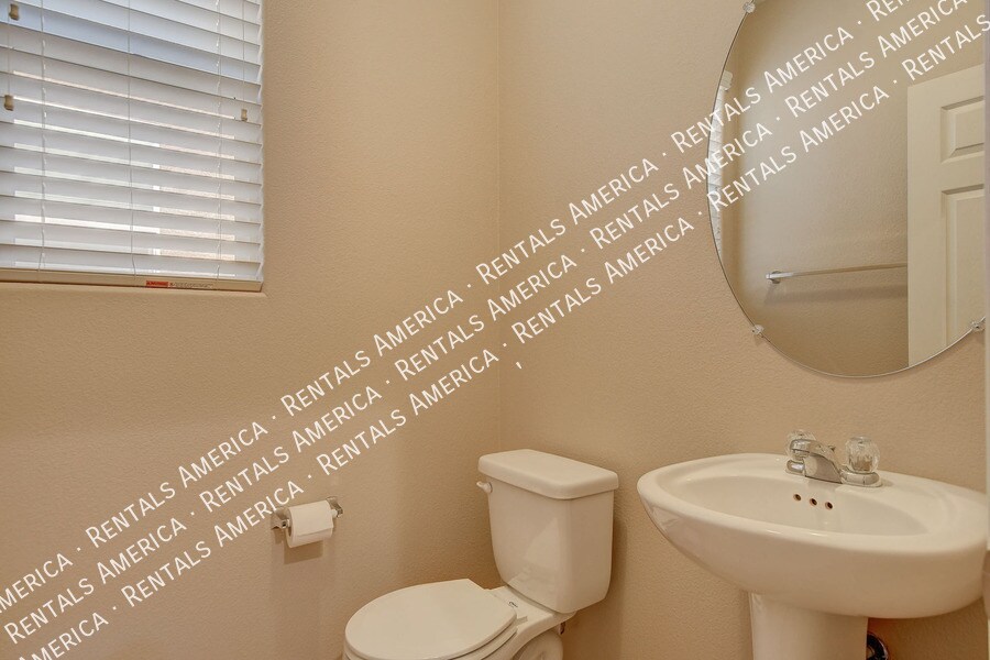 Building Photo - 7463 Earnshaw Ave