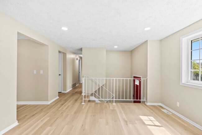 Building Photo - 5732 S 137th St