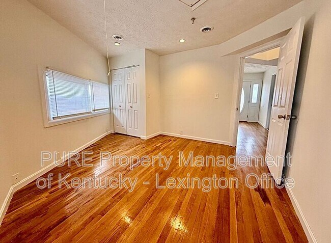 Building Photo - 430 Mt Tabor Rd