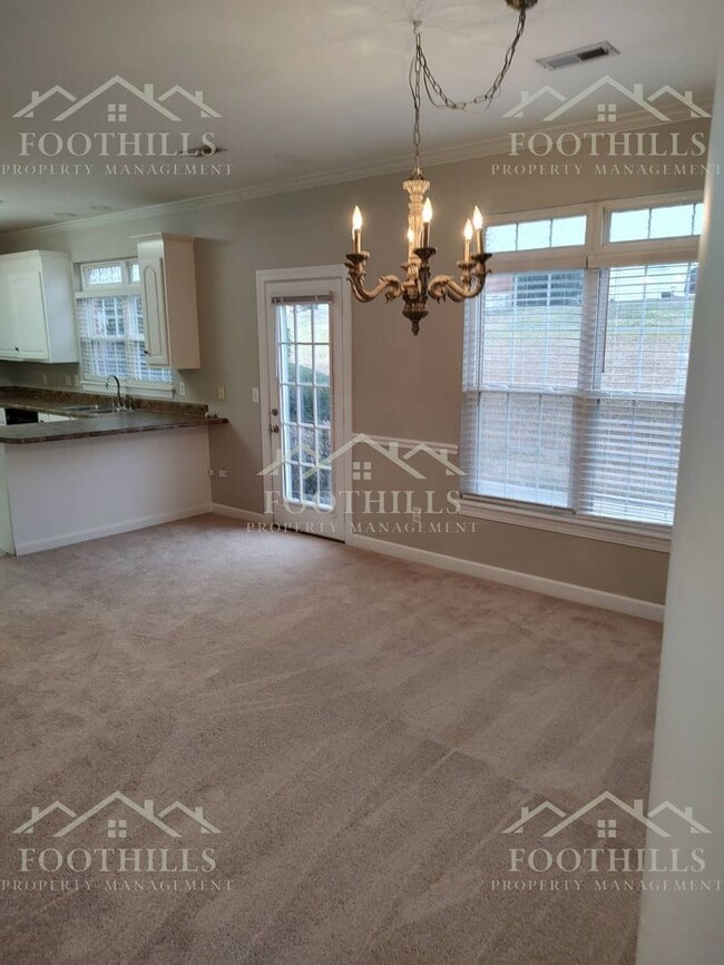 Building Photo - 901 Autumn Oaks