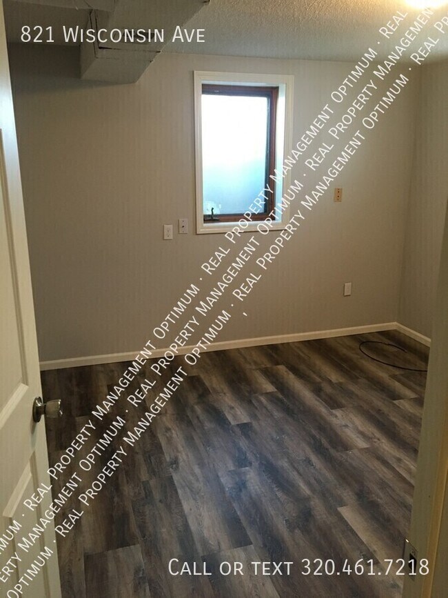 Building Photo - 821 Wisconsin Ave