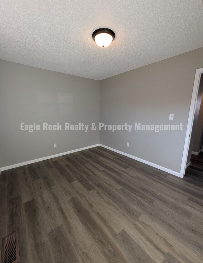 Building Photo - East Tulsa House for Rent (3beds/1.5baths)