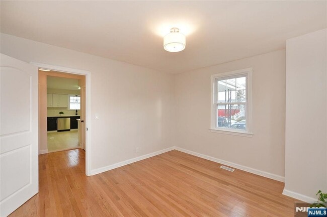 Building Photo - 16 Liberty St