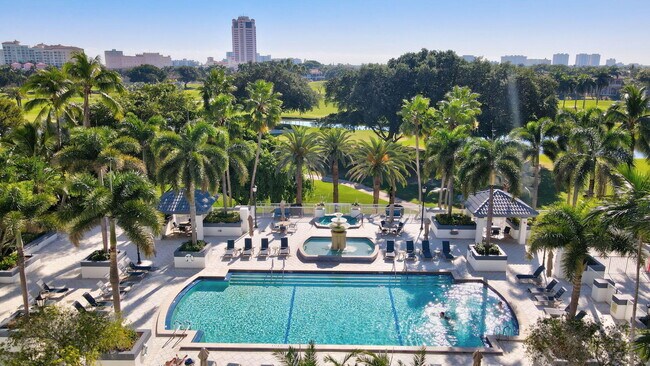 Building Photo - 500 SE Mizner Blvd
