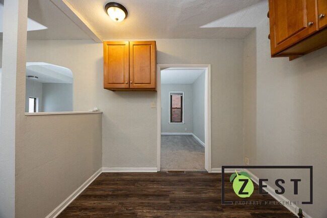 Building Photo - OPEN HOUSE 1/13! 2PM-2:30PM! 2 BDRM 1 BTH