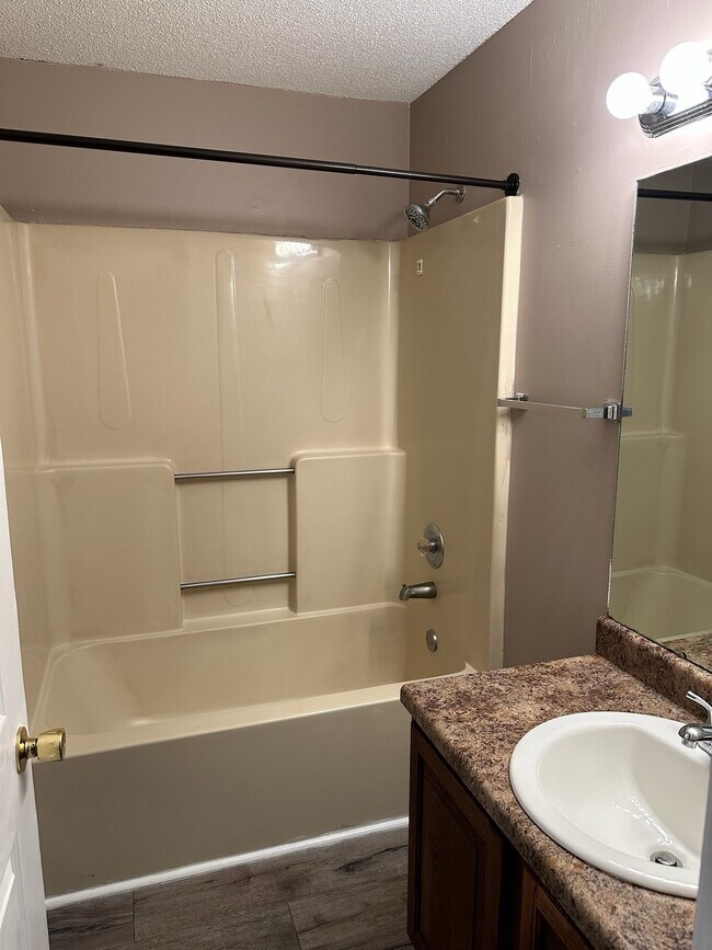 Building Photo - 2826 Wimberly Dr SW
