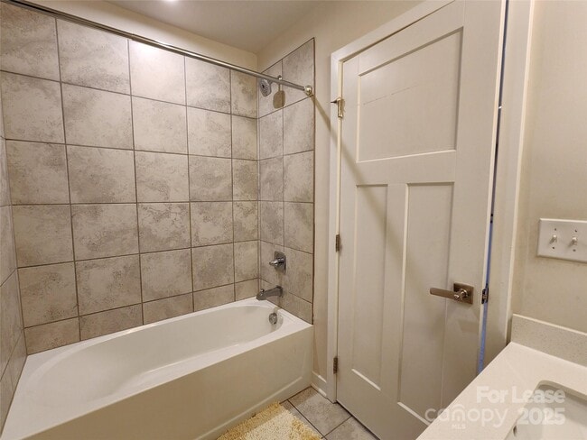 Building Photo - 10412 Dalton Woods Ct NW