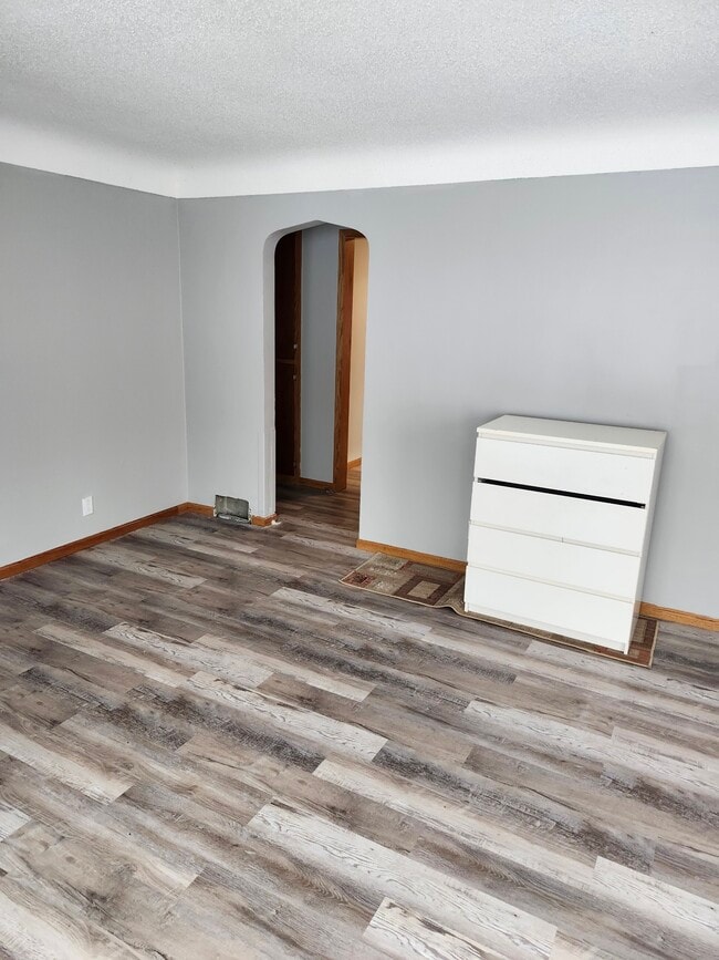 Building Photo - 8983 Van Buren St NE