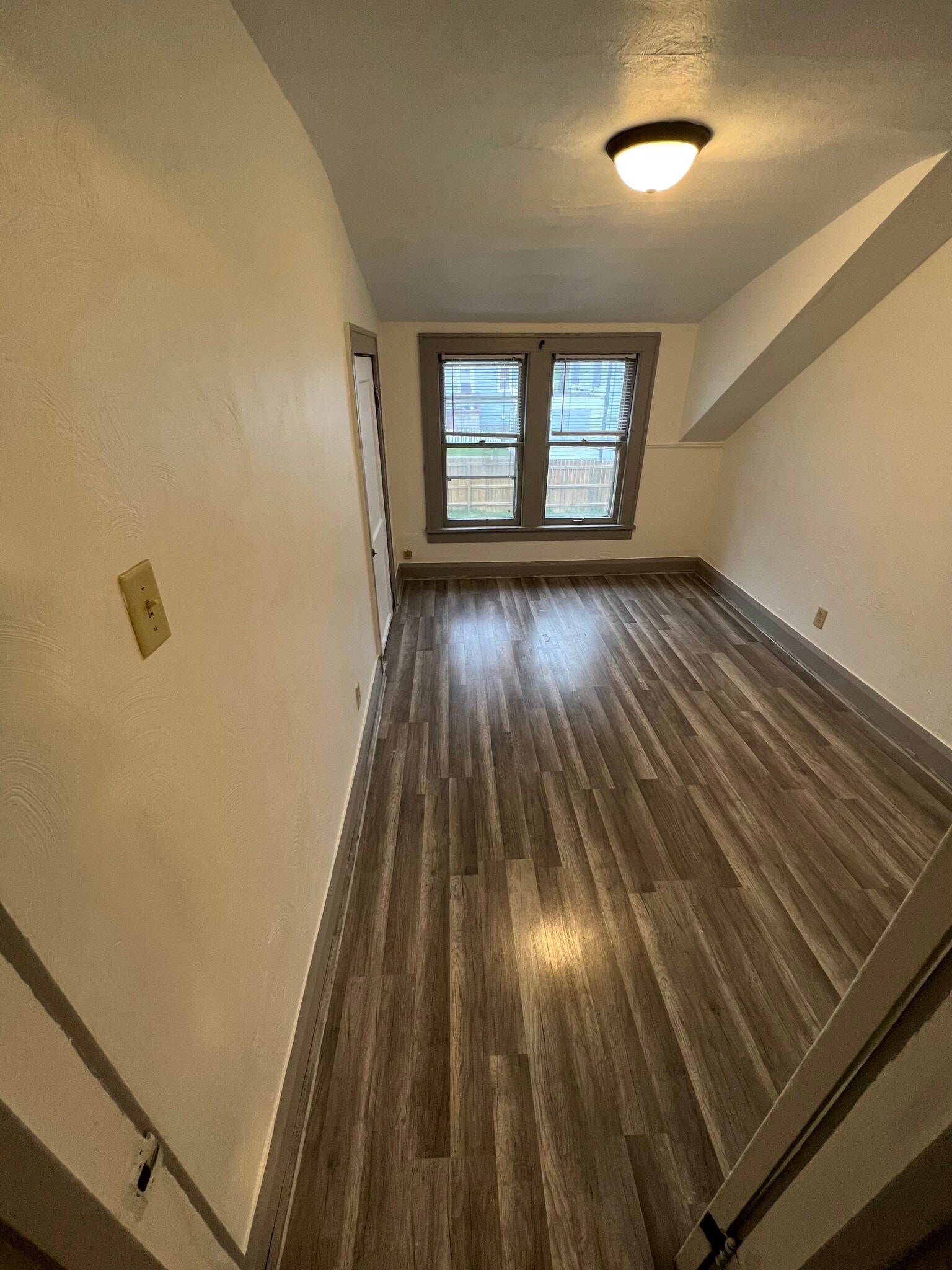 upper unit bedroom #1 - 1229 Terrace Ave