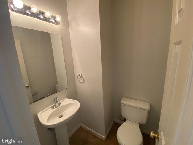 Building Photo - 10910 Coreys Way
