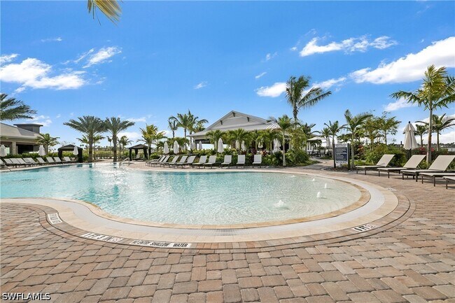 Building Photo - 11801 Venetian Lagoon Dr