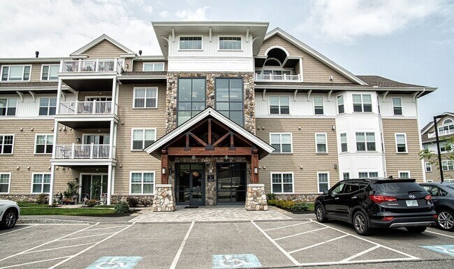 Building Photo - 5 Longview Dr