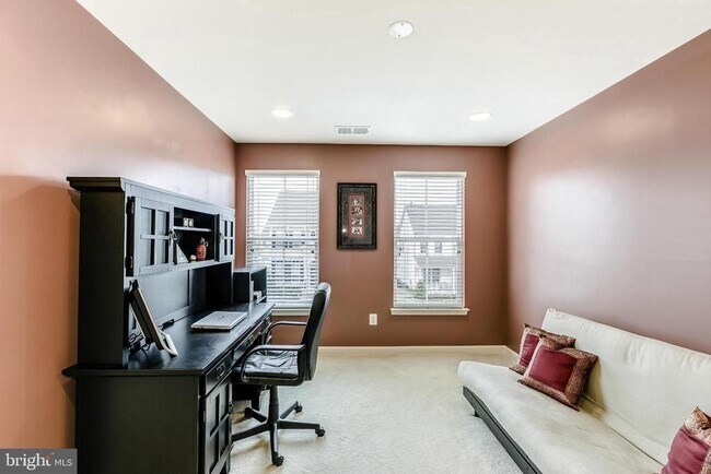 Building Photo - 23417 Gardenwalk Dr