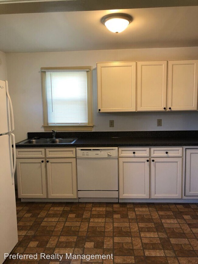 Building Photo - 11-13 Mill St