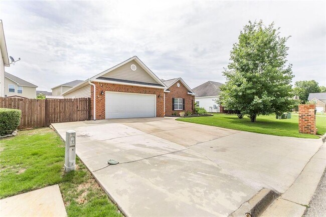 Building Photo - 104 Bryce Dr