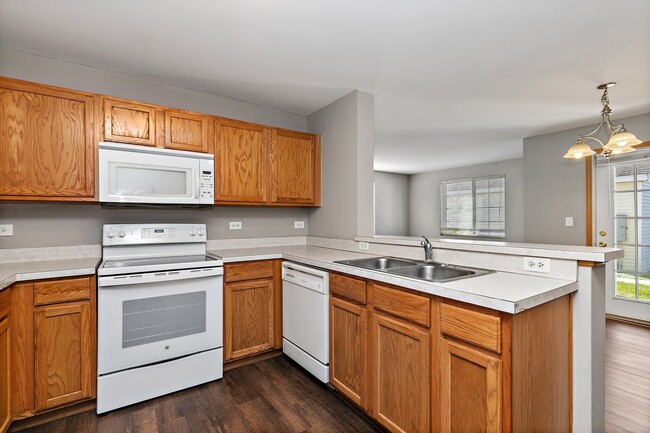 Building Photo - 1809 Silverstone Dr