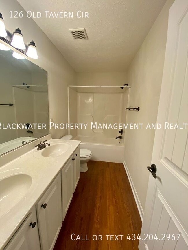 Building Photo - 126 Old Tavern Cir