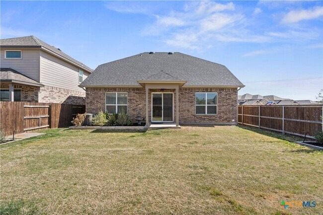 Building Photo - 328 Peace Pipe Way