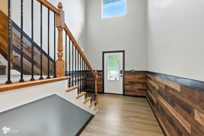 Building Photo - 4 Bedroom | 2.5 Bathroom | Garage - Conven...