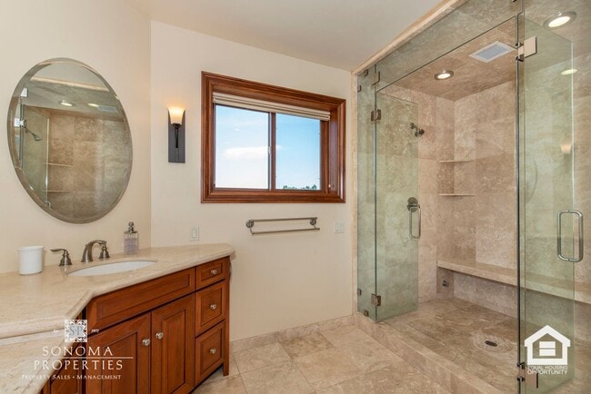 Building Photo - Stunning 3 Bedroom / 3 Bathroom Home Surrounded by Vineyards & Breathtaking Views